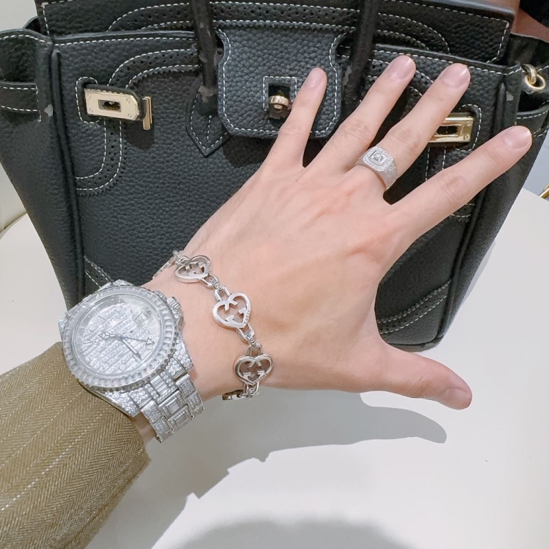 Gvc*1 bracelets